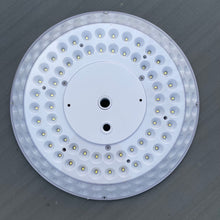 Load image into Gallery viewer, Magnum Solar Flagpole Top Light