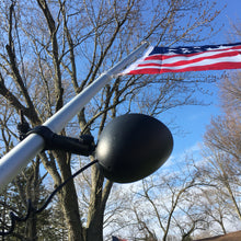 Load image into Gallery viewer, Mounted Flagpole Solar Light