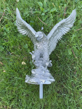 Load image into Gallery viewer, Silver Flying Bald Eagle Flagpole Topper