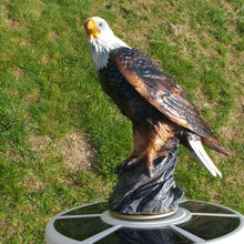 Load image into Gallery viewer, Bald Eagle Flagpole Top