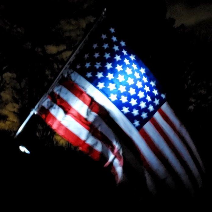 Mounted Flagpole with Solar Flagpole Light Kit
